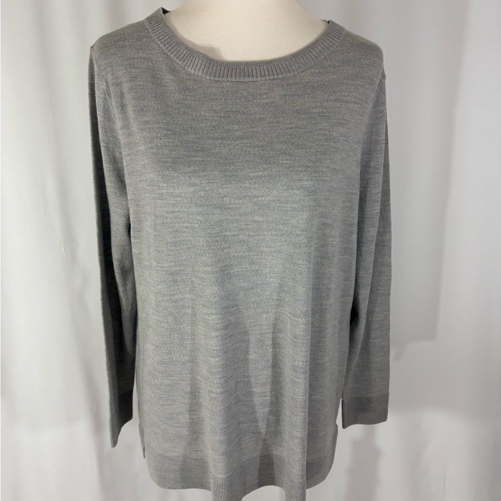 Charter Club Light Gray Crew Neck Sweater
